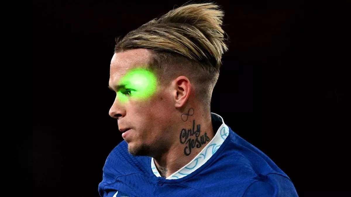 GOAL: Mykhailo Mudryk scores his first Chelsea goal in style